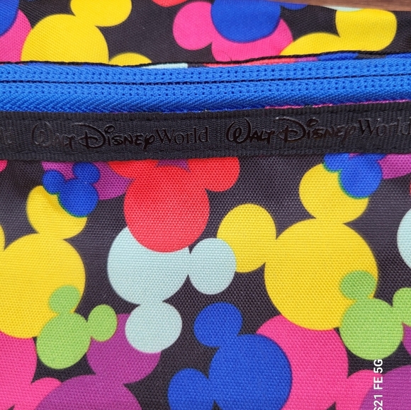 Disney Colorful Mickey Mouse Fanny Pack/Belt Bag, Like New - Picture 5 of 10